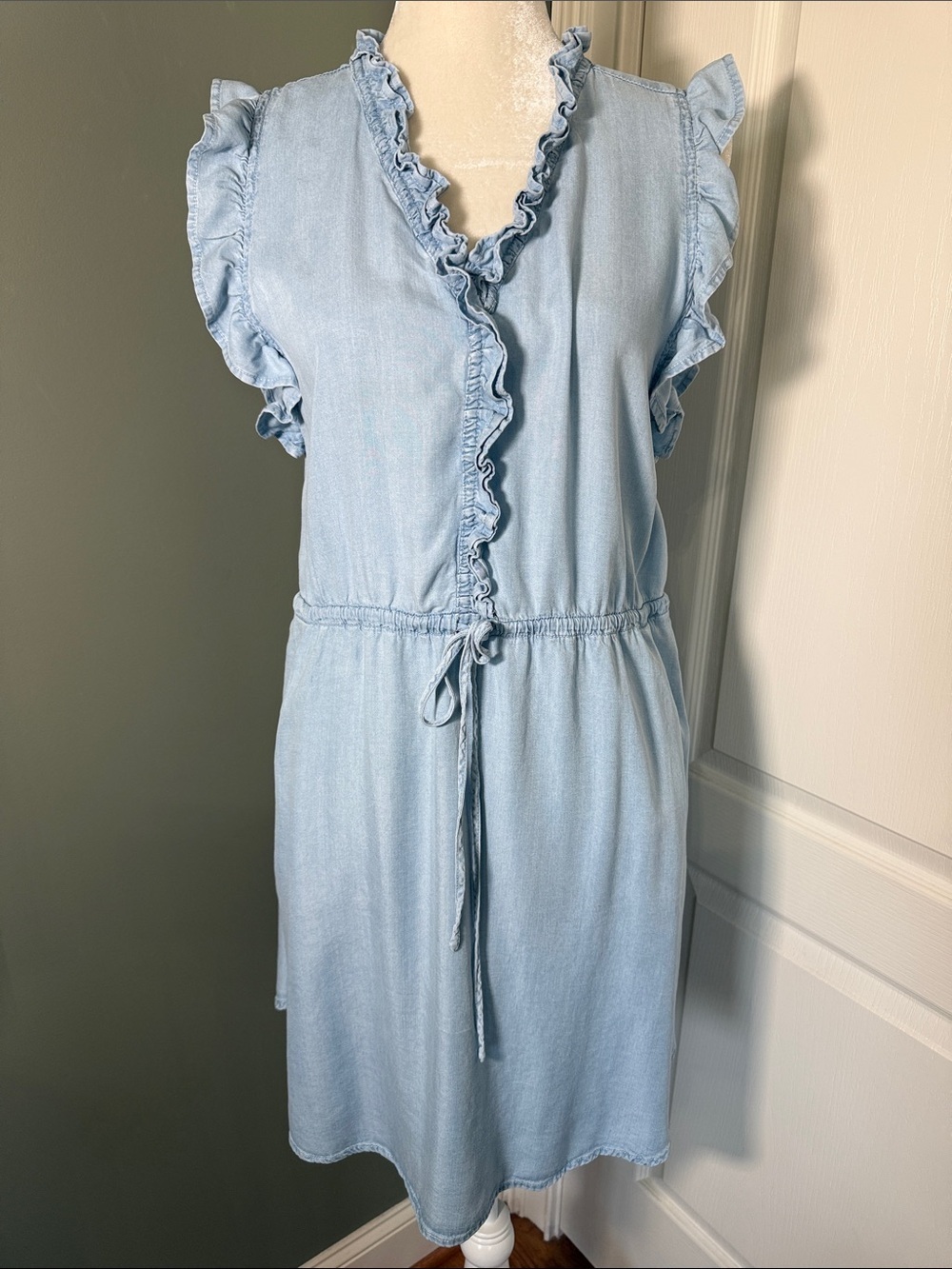 Cato Chambray Ruffle Neck Dress Blue Lyocell Flutter Sleeve Medium